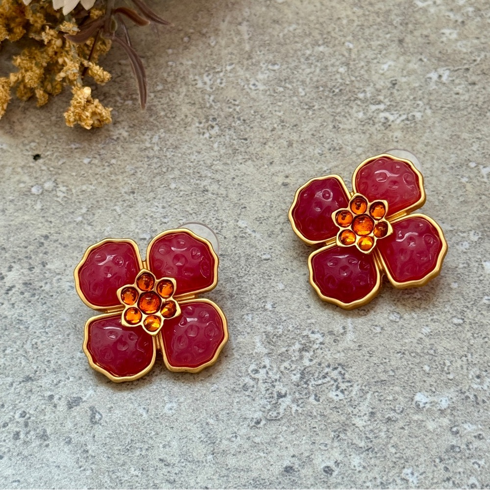 💖4/$30 Elegant Floral Red and Gold Earrings